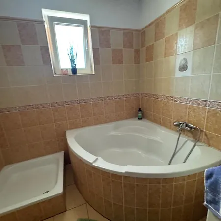 Privat 303 شقة